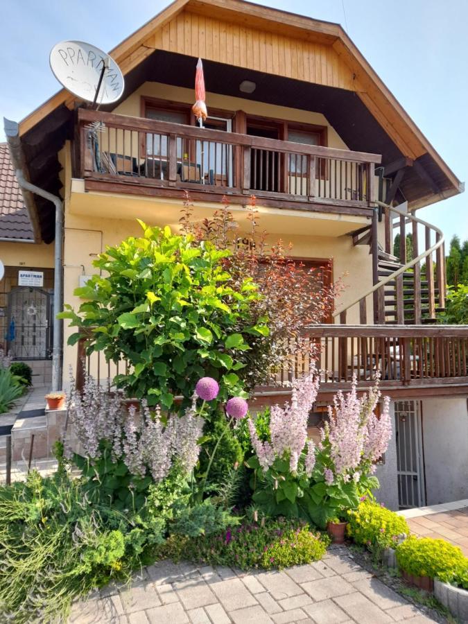 Harmonia Vendeghaz 100 Meterre Az Igali Gyogyfuerdotol Apartment Luaran gambar