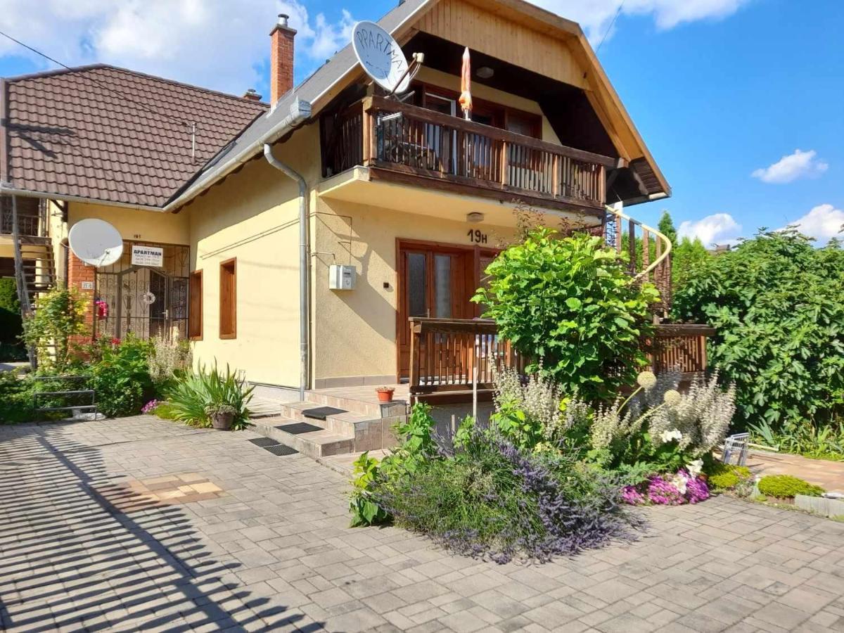 Harmonia Vendeghaz 100 Meterre Az Igali Gyogyfuerdotol Apartment Luaran gambar