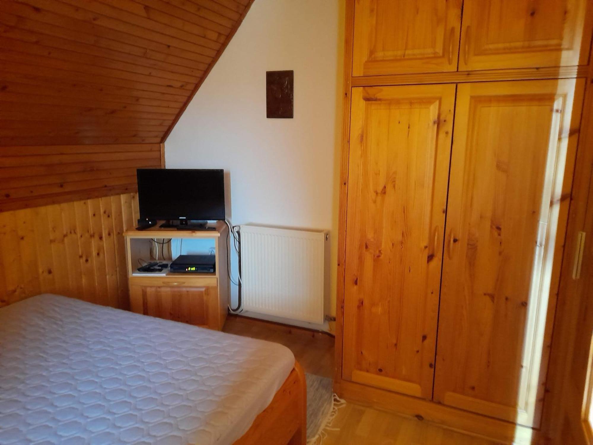 Harmonia Vendeghaz 100 Meterre Az Igali Gyogyfuerdotol Apartment Luaran gambar