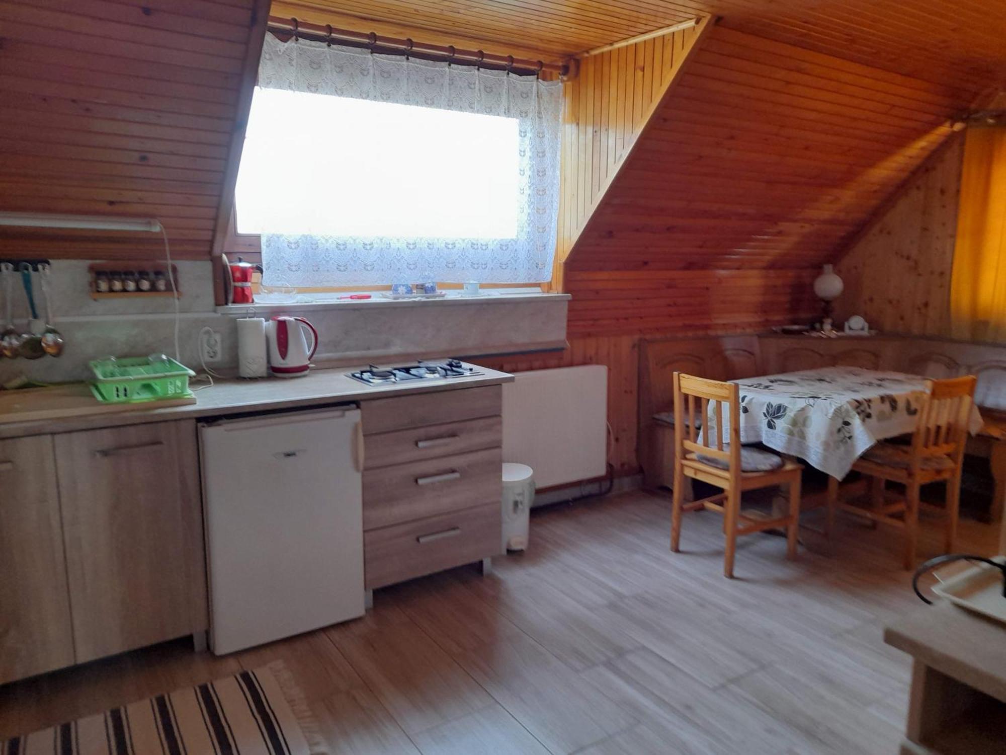 Harmonia Vendeghaz 100 Meterre Az Igali Gyogyfuerdotol Apartment Luaran gambar