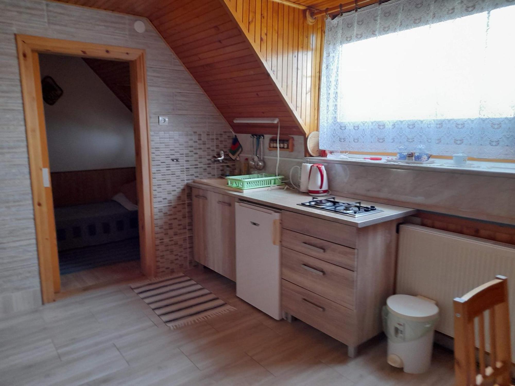 Harmonia Vendeghaz 100 Meterre Az Igali Gyogyfuerdotol Apartment Luaran gambar
